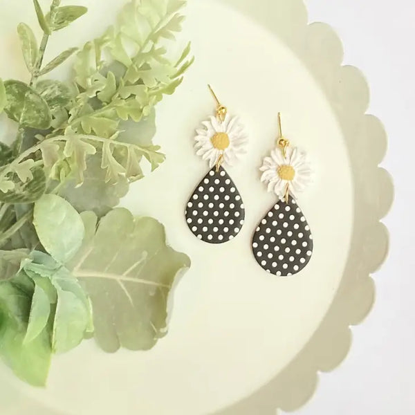 Daisies & Polka Dots clay Earrings