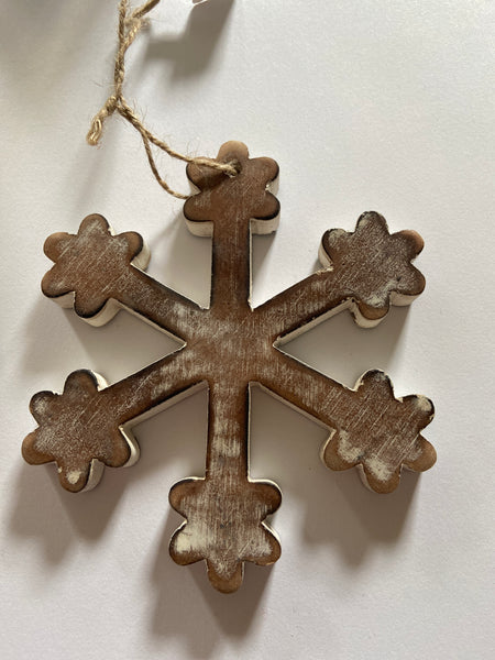 WOODEN SNOWFLAKE