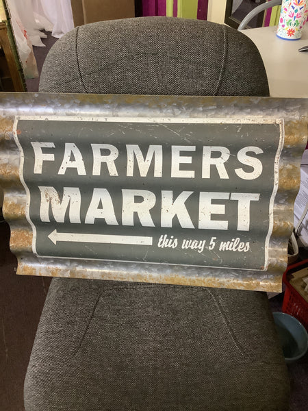 FARMERS MARKET TIN SIGN