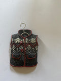 VEST ORNAMENT